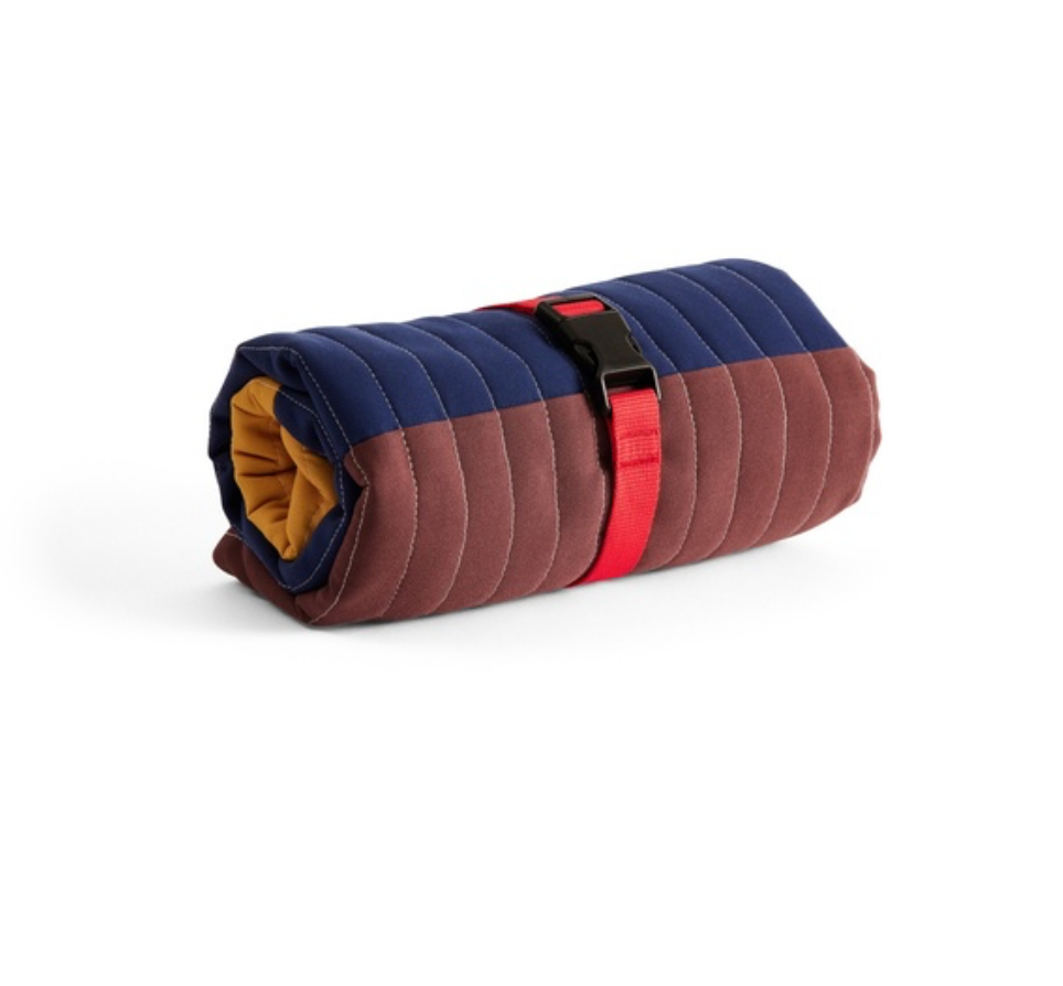 HAY DOGS TRAVEL BLANKET-80 X 80 CM -MULTI COLOUR QUILTED