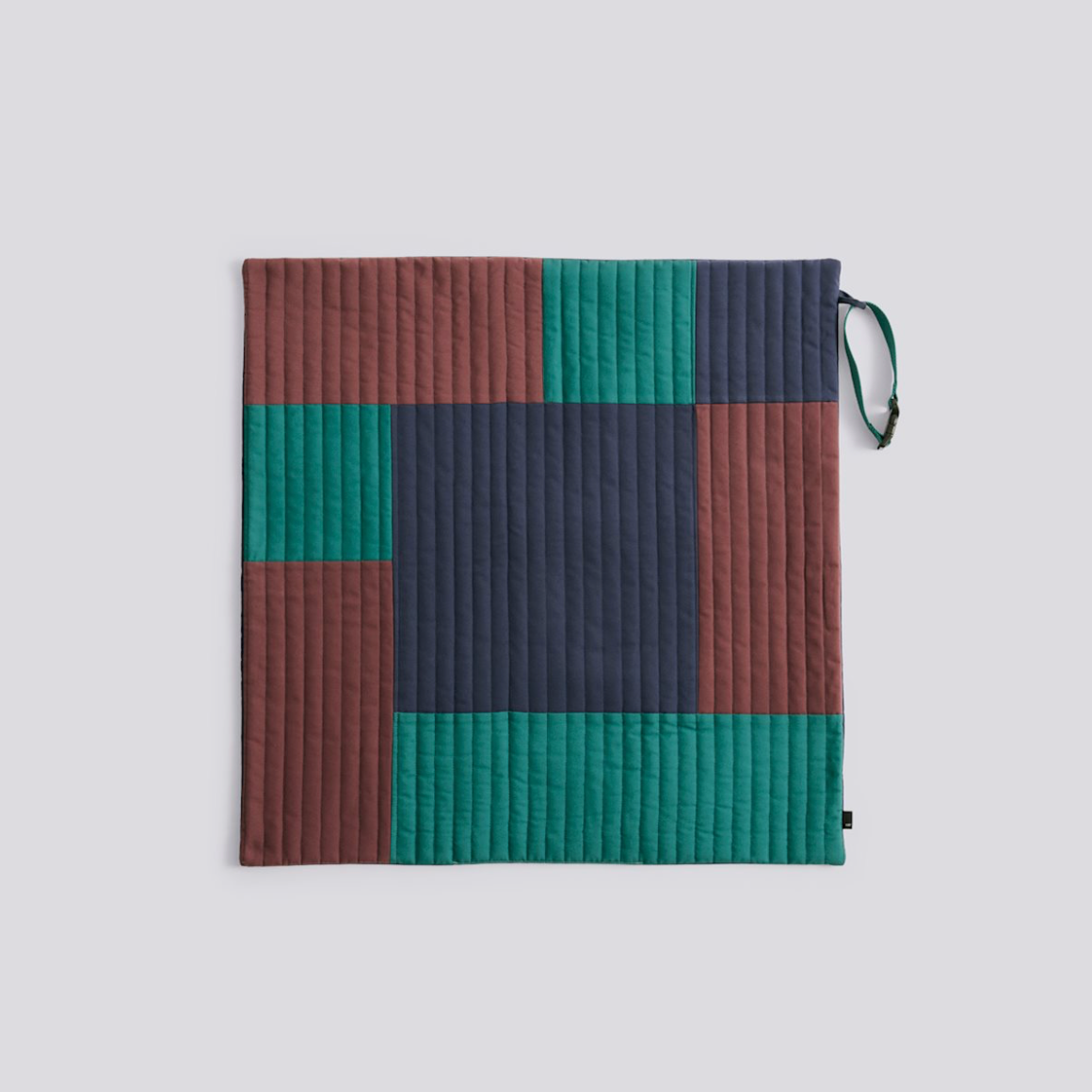 HAY DOGS TRAVEL BLANKET-80 X 80 CM - BURGUNDY, GREEN, BLUE QUILTED