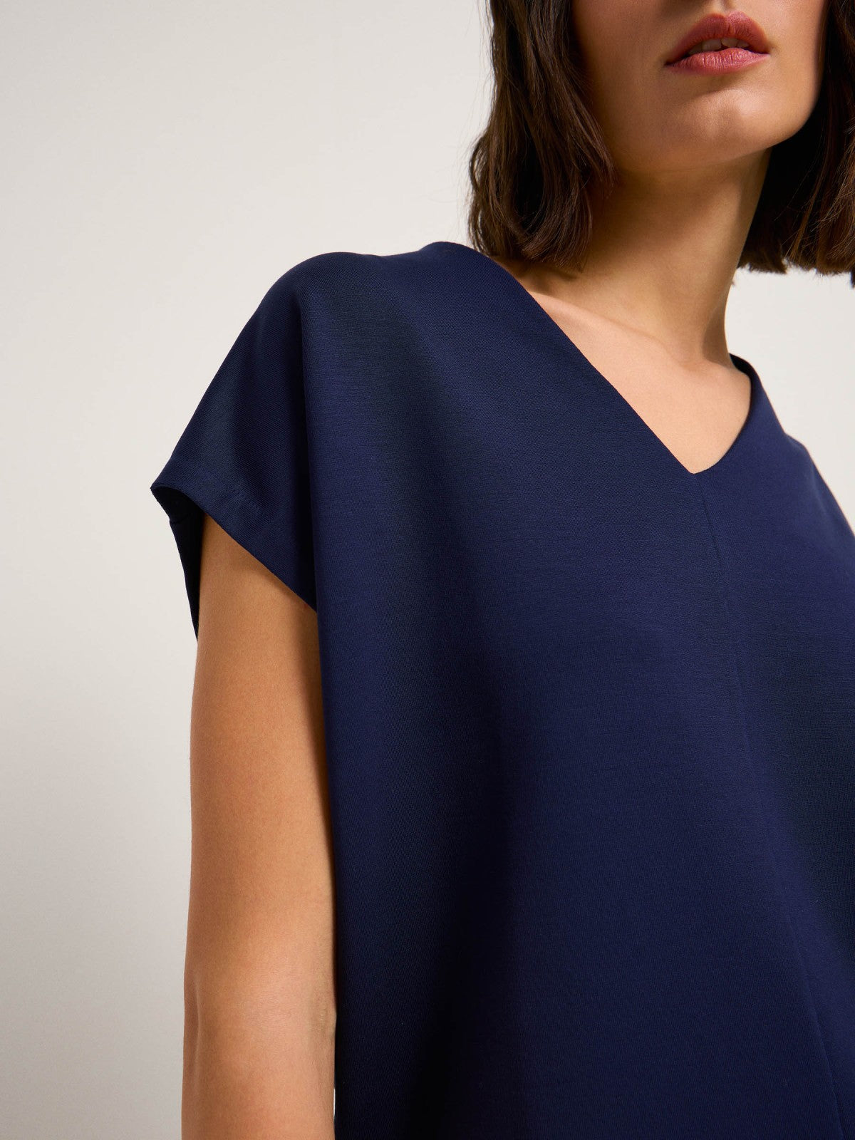 V-NECK SHIRT made of TENCEL™ Lyocell - Night Blue