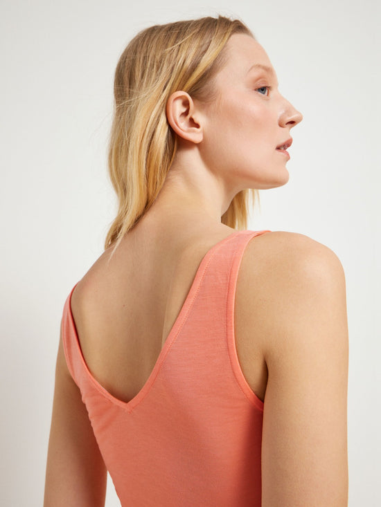 Top made from TENCEL™ with V-neck - Light Coral