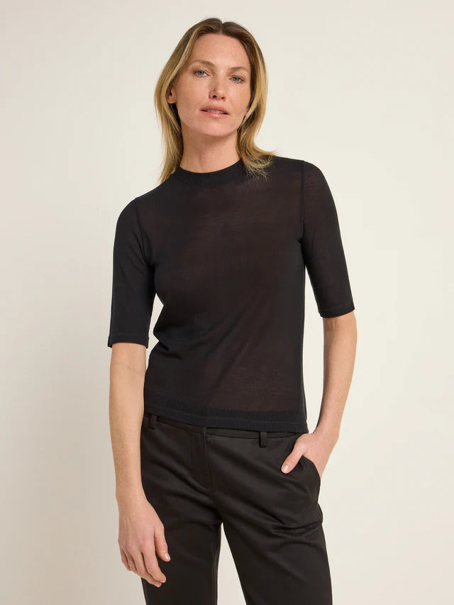 TENCEL™ Lyocell stand-up collar shirt - Black