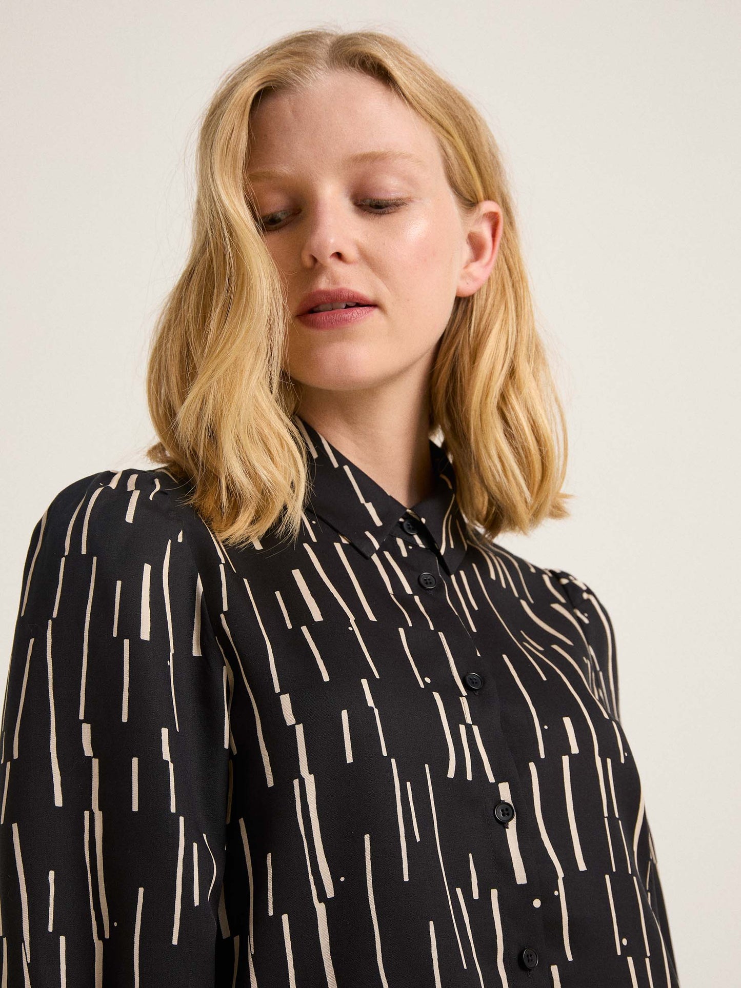 3/4 Sleeve Blouse - Print Irregular Black
