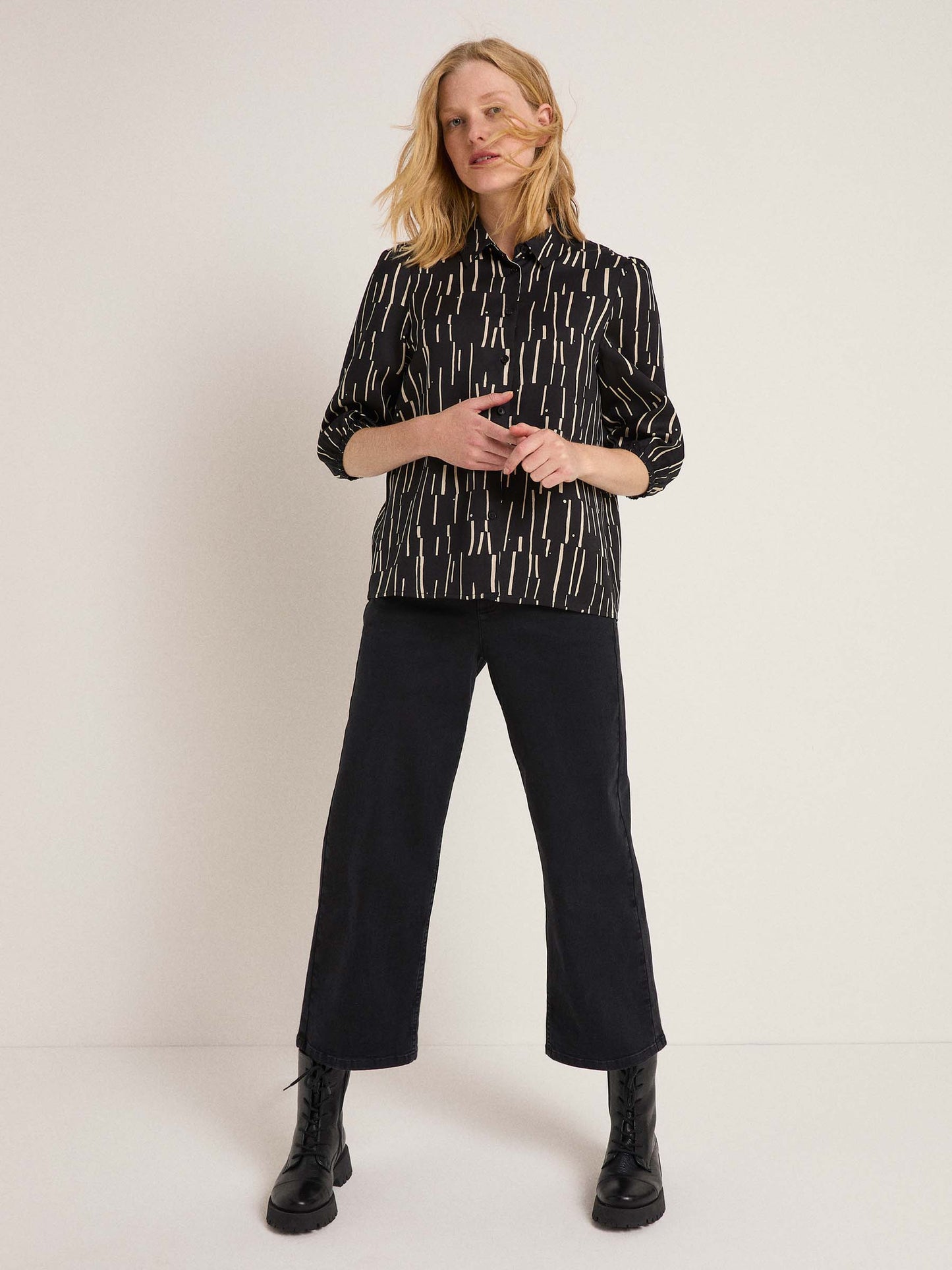 3/4 Sleeve Blouse - Print Irregular Black