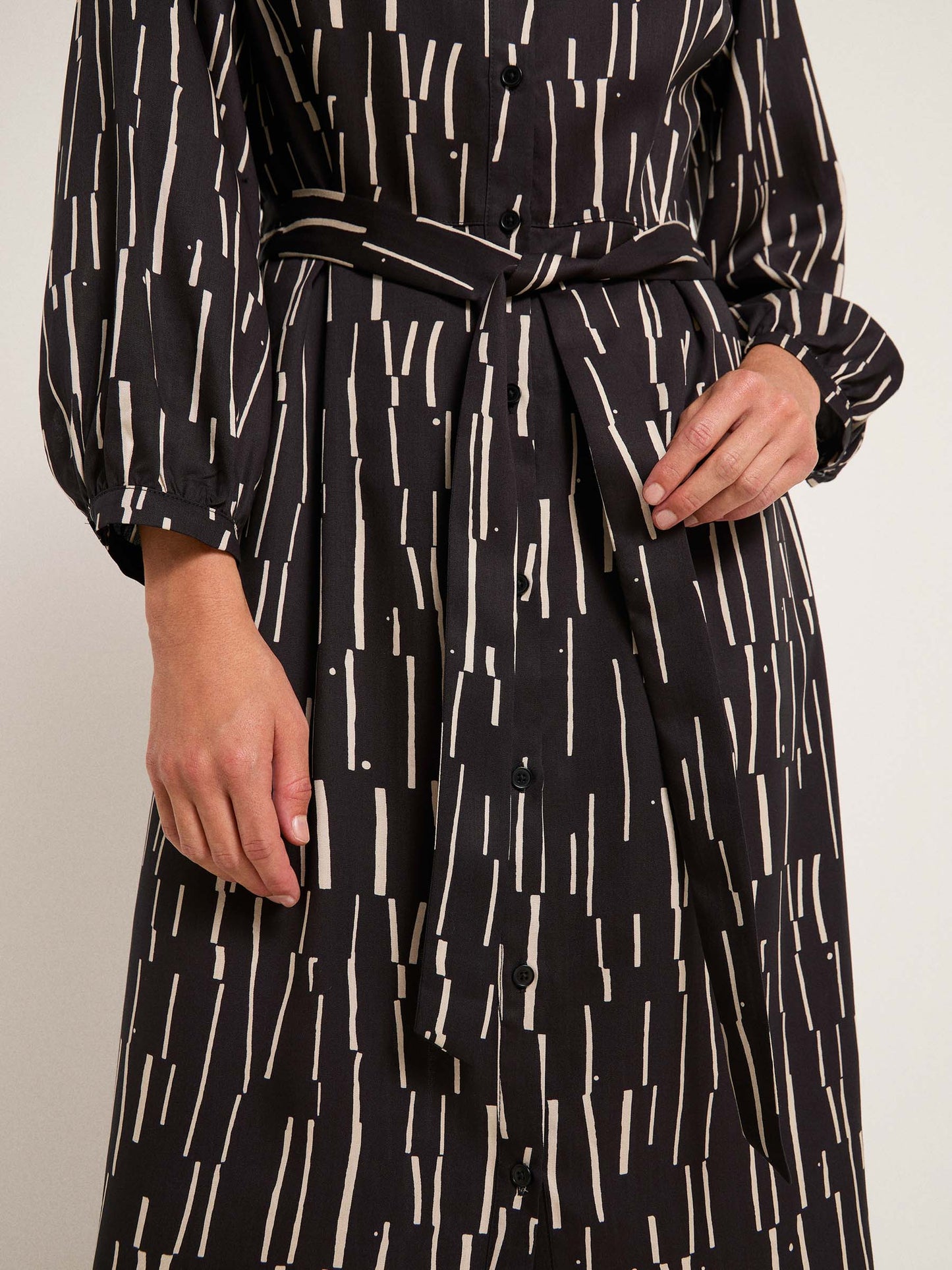 Midi Dress - Print Irregular Black