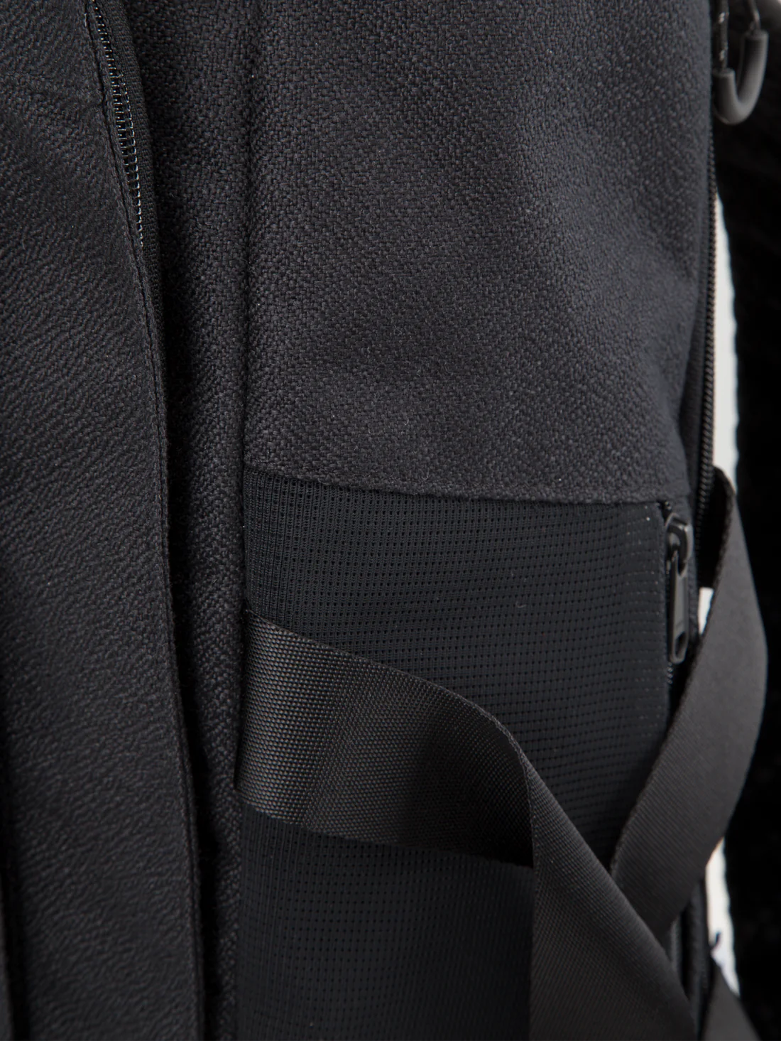 BLOK LARGE - LICORICE BLACK