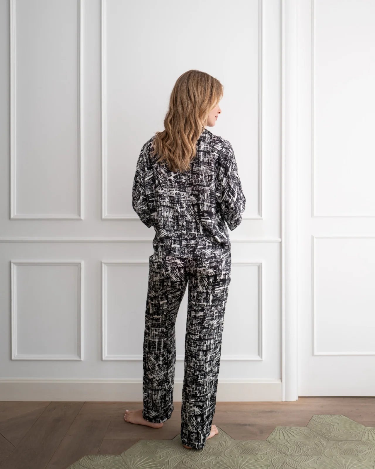 Pants - Black & White
