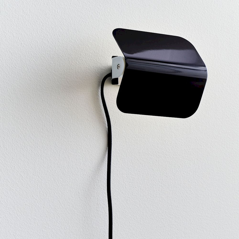 APEX WALL LAMP - IRON BLACK