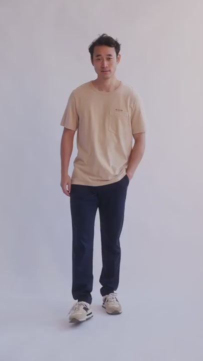 Load and play video in Gallery viewer, Groix T-Shirt — Curry