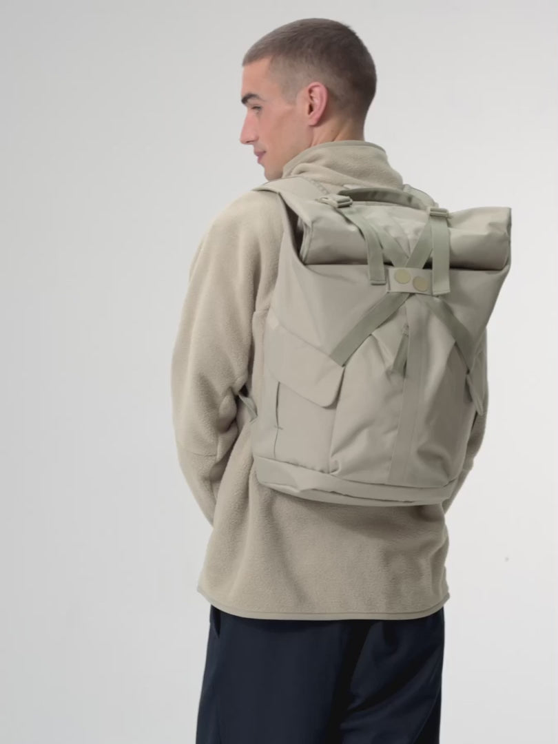Load and play video in Gallery viewer, Kross Backpacks - Reed Olive
