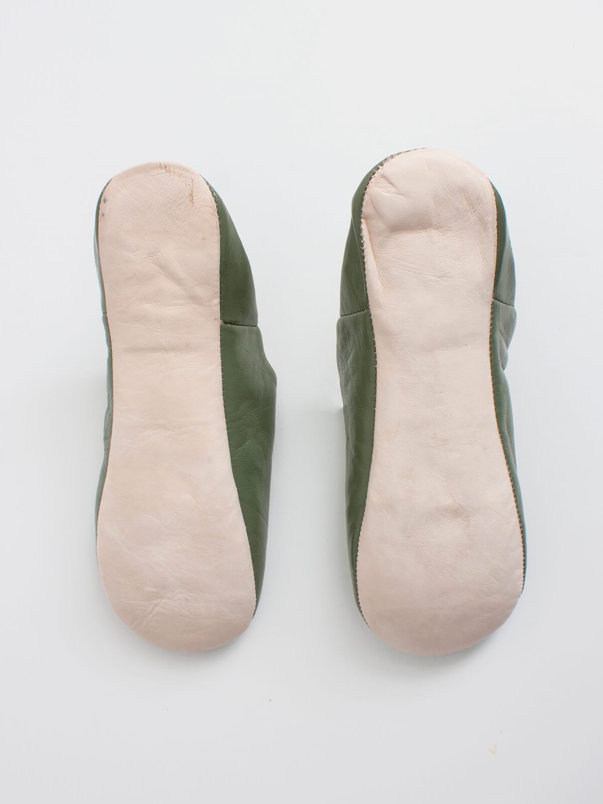 MOROCCAN MENS BABOUCHE SLIPPERS - OLIVE