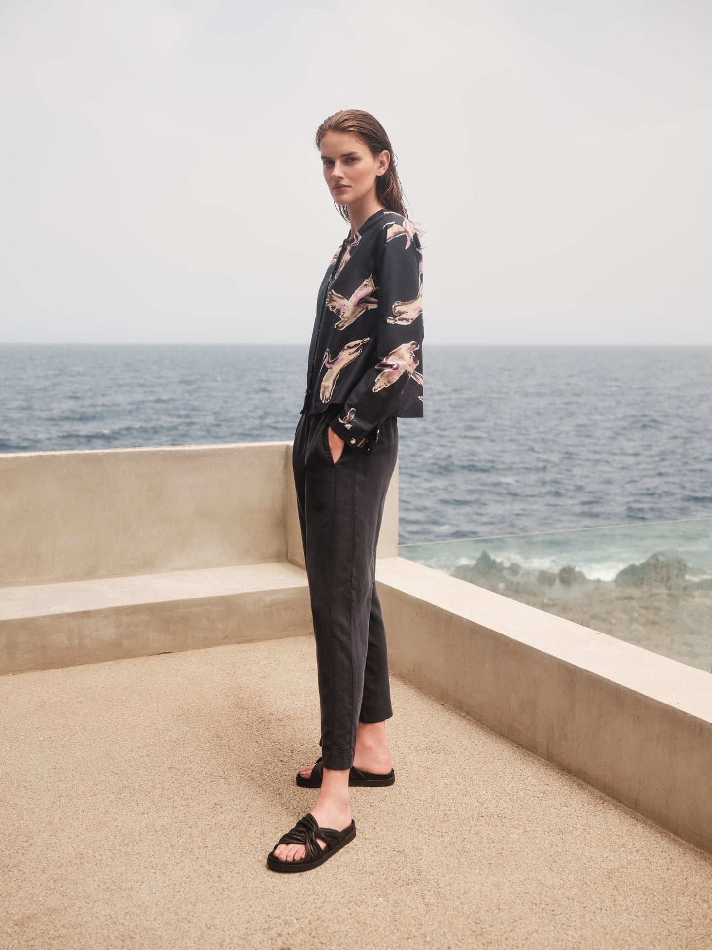 KNOT LEATHER SANDAL - black