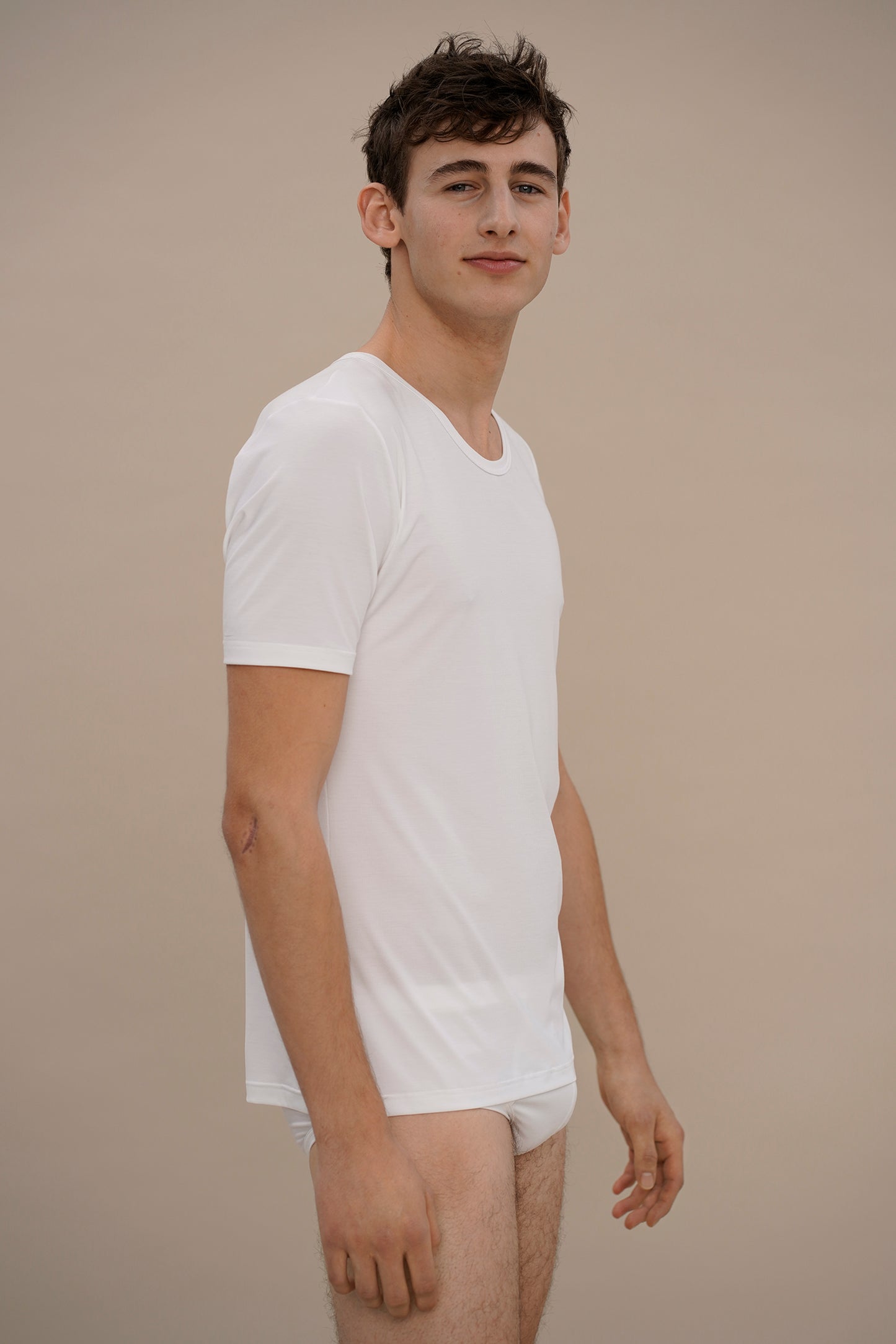 T-SHIRT - WHITE