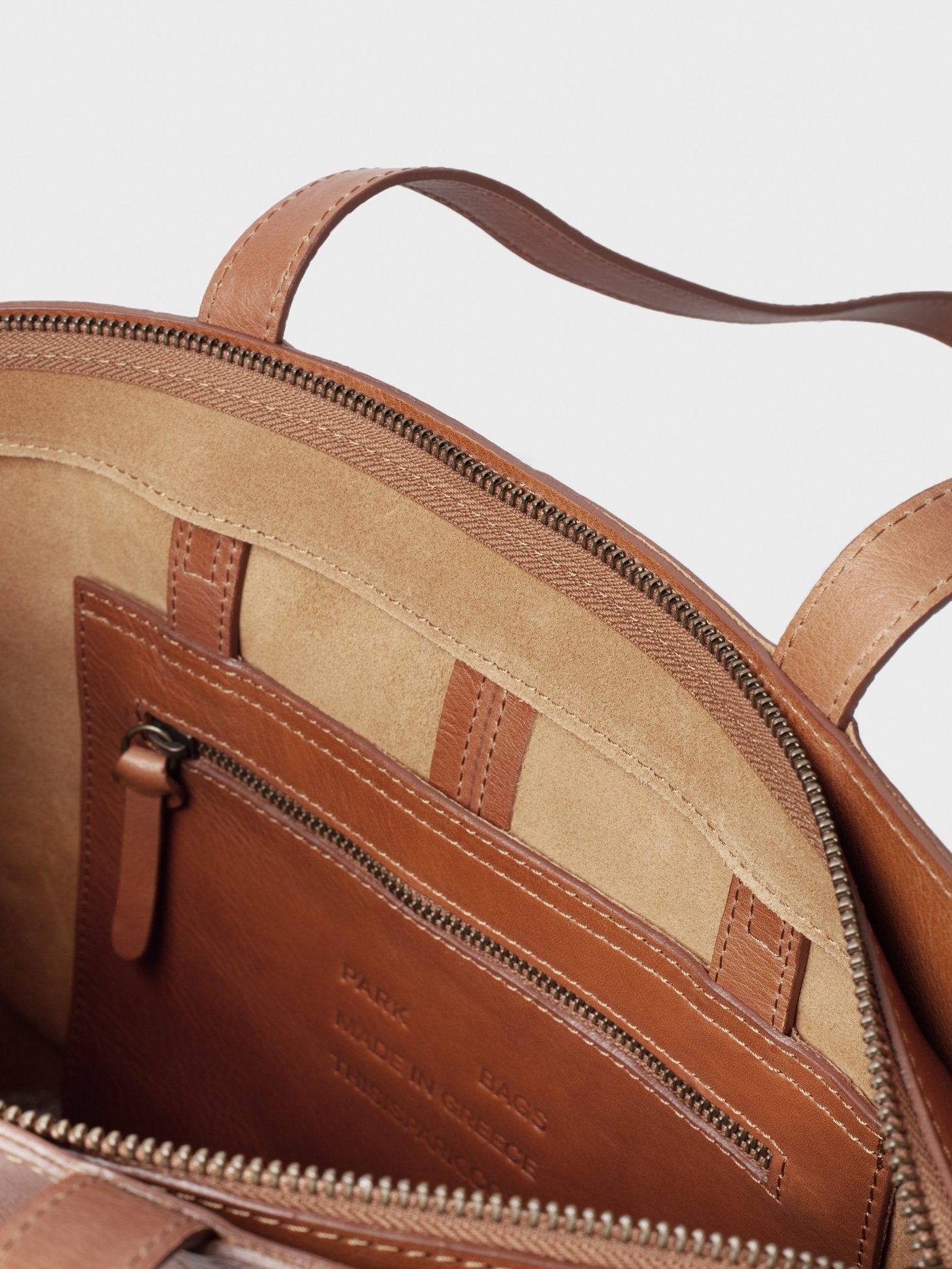 TB02 ZIP TOTE BAG - Brown