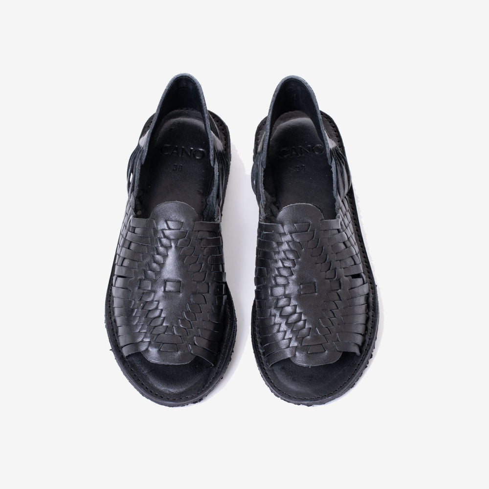 Itzel All Black - Crepe Sole