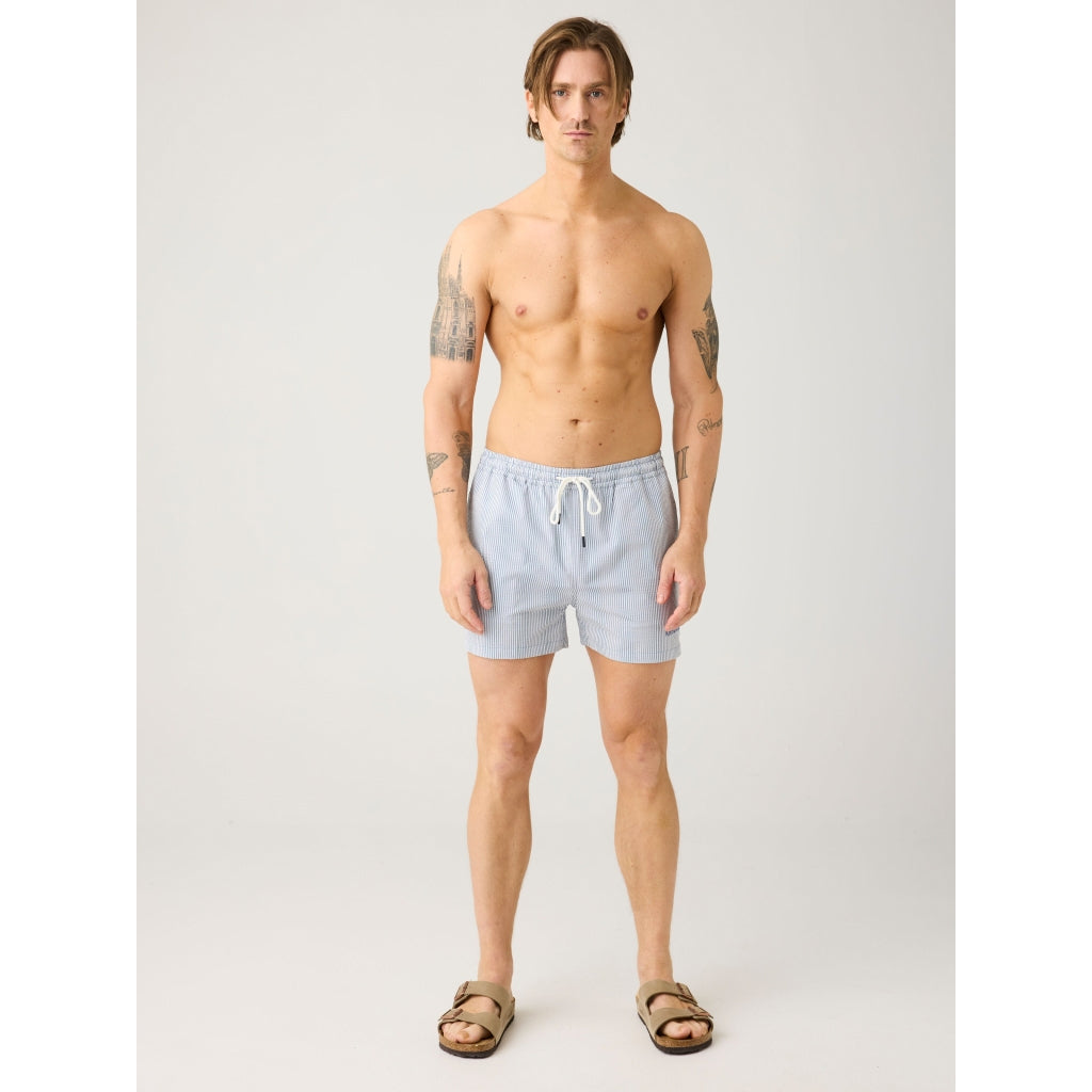 Mid-thigh Seersucker Swimshorts - Blue Stripe