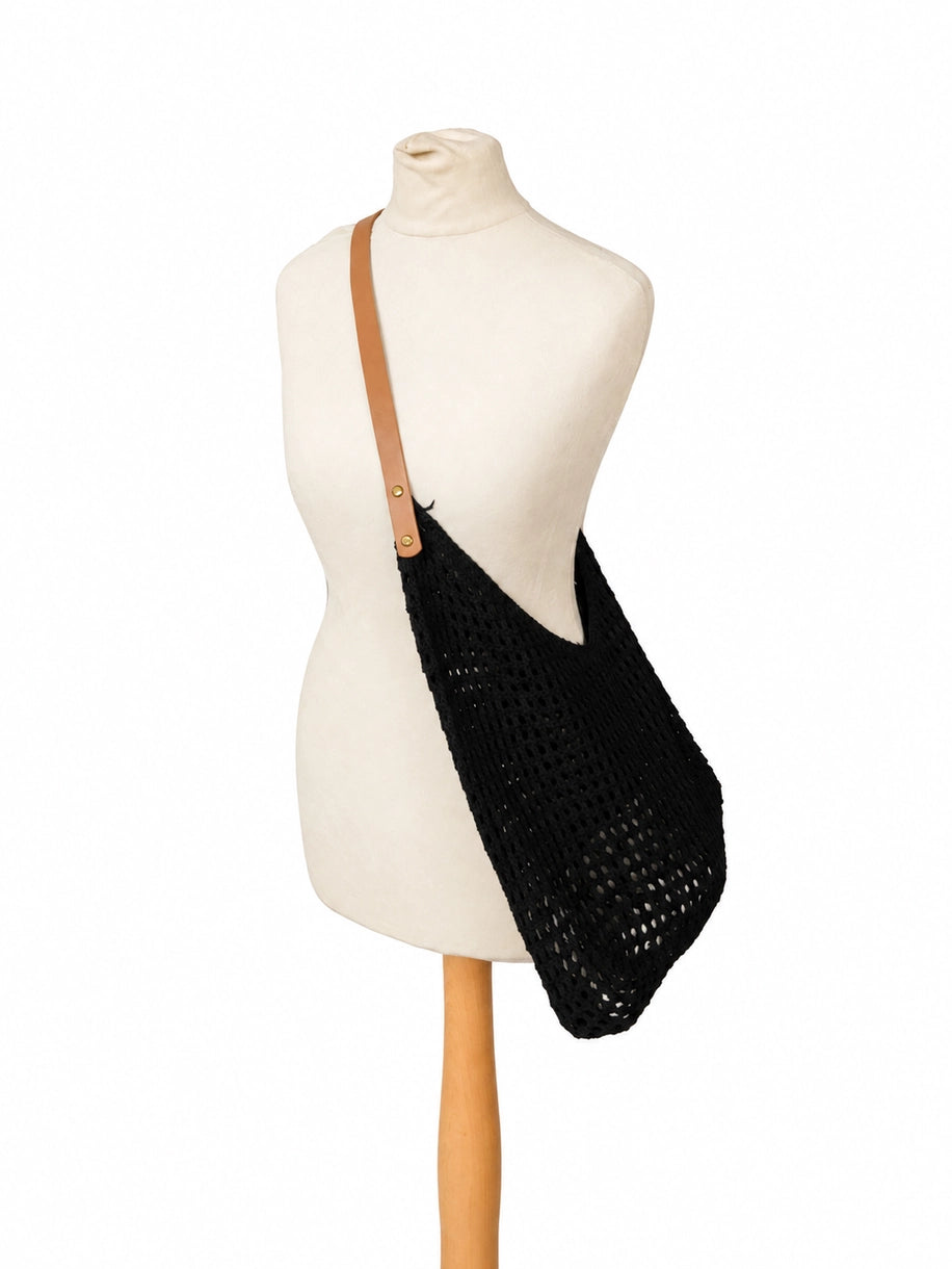 Soft Loop Crochet Bag – Black
