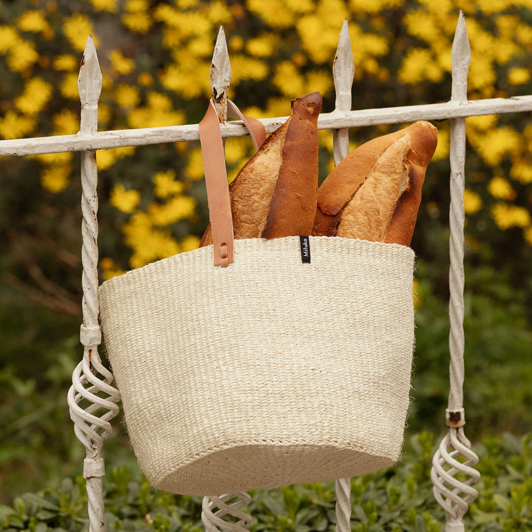 Kiondo Basket - Natural with Handle - Small