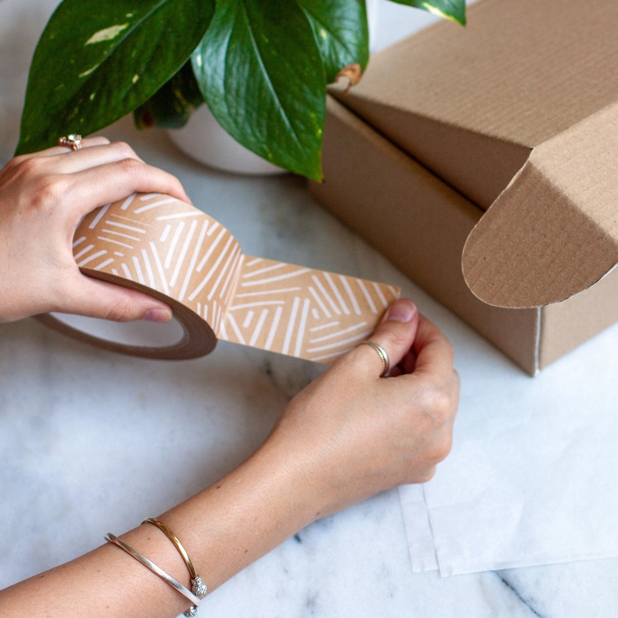 Packaging Kraft Tape - Printed Hatch