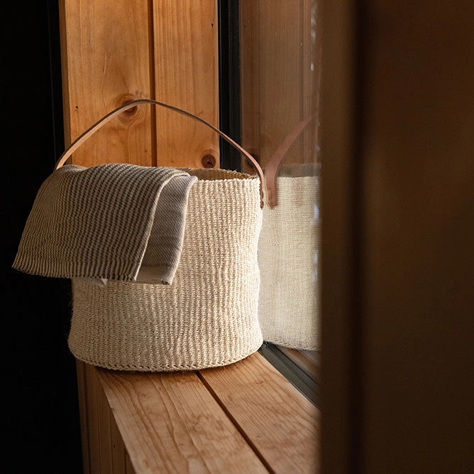 Kiondo Basket - Natural with Handle - Small