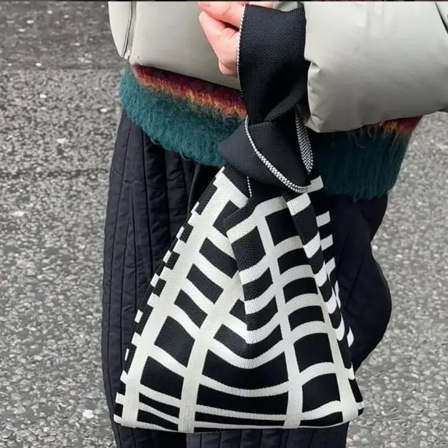Graphic Grid – Knitted Bag - Black
