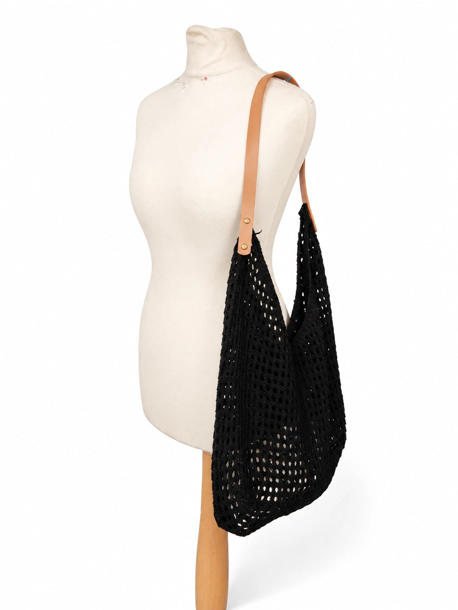 Soft Loop Crochet Bag – Black