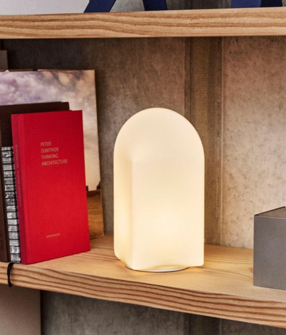PARADE PORTABLE LAMP 240 - SHELL WHITE