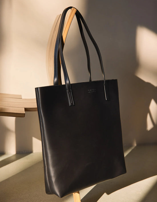 Large Georgia Vegan Uppeal™ - Black