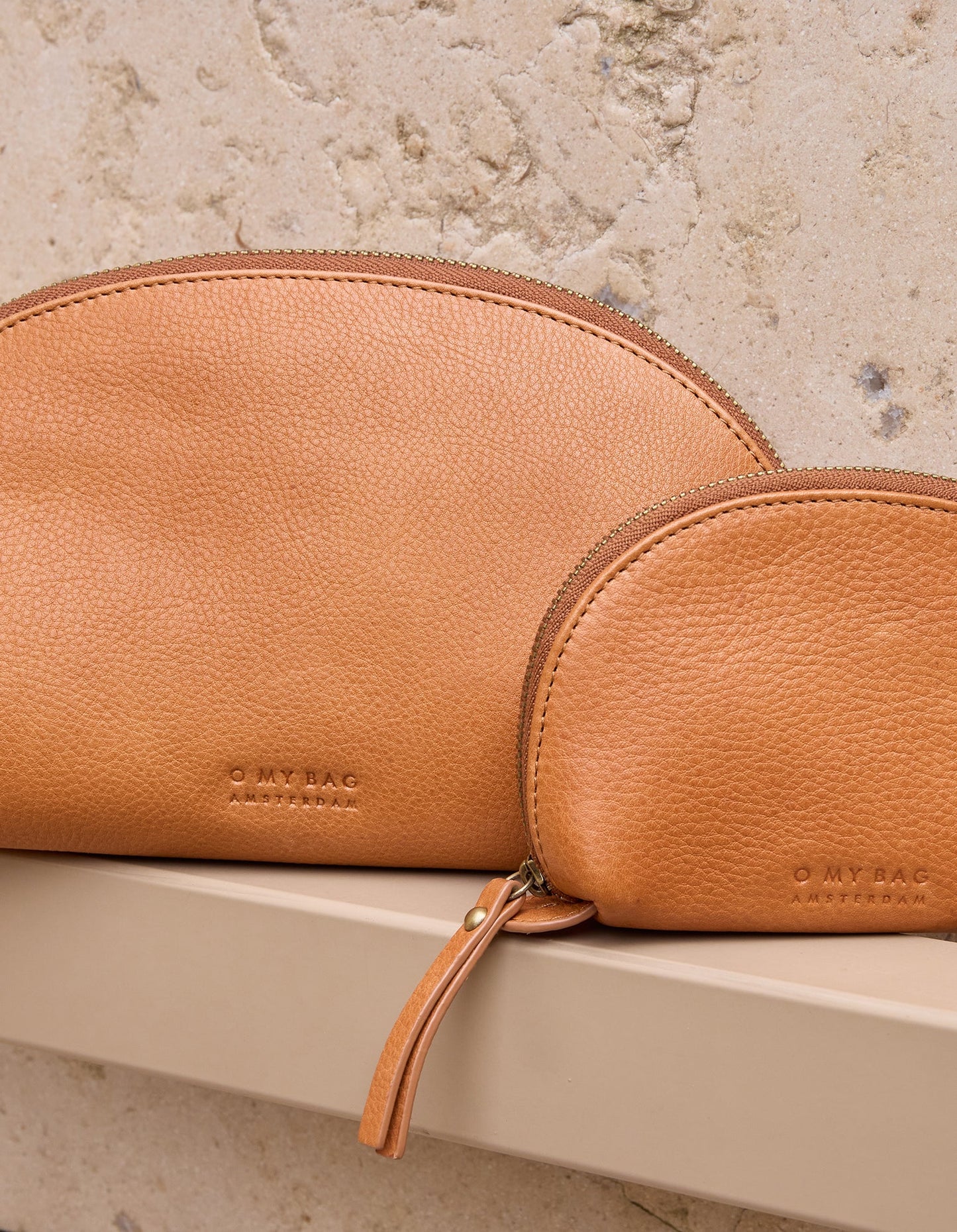 Make up Case - Medium - Wild Oak - Soft Grain Leather