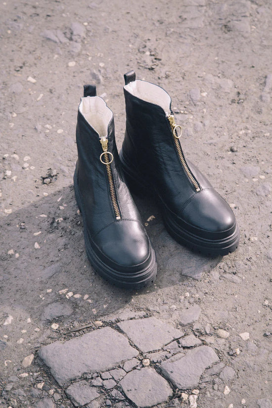 ZIP BOOTS - Black