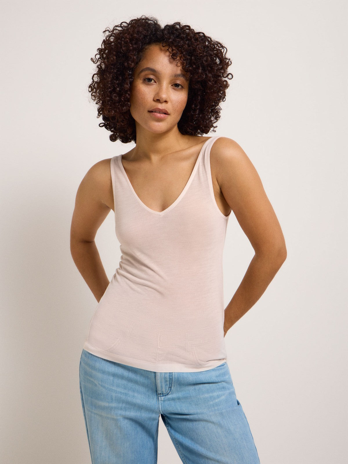 Top made from TENCEL™ with V-neck - Vanilla