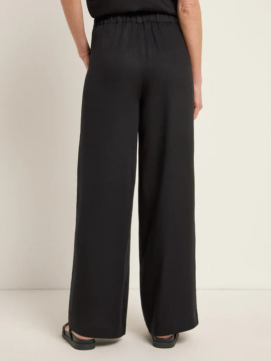 Wide-leg pants made from Tencel™ Lyocell - Black