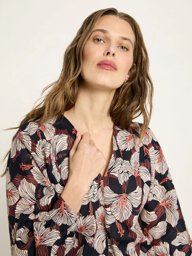 Blouse with ruffles GOTS - Print Bloom Onyx