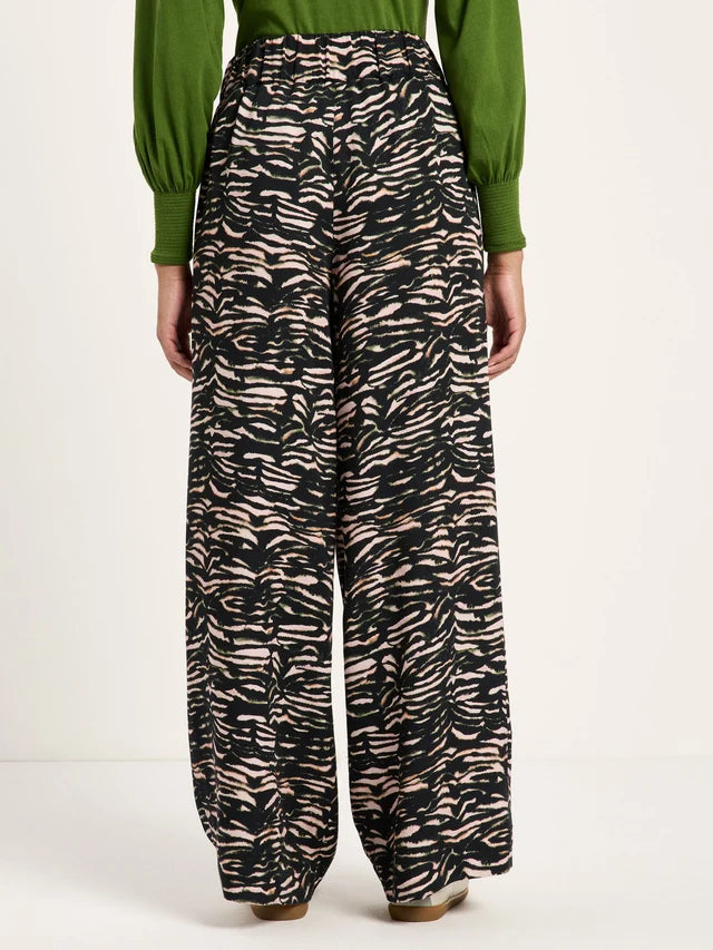 Wide-leg trousers made from TENCEL™ - print animal stripes rose
