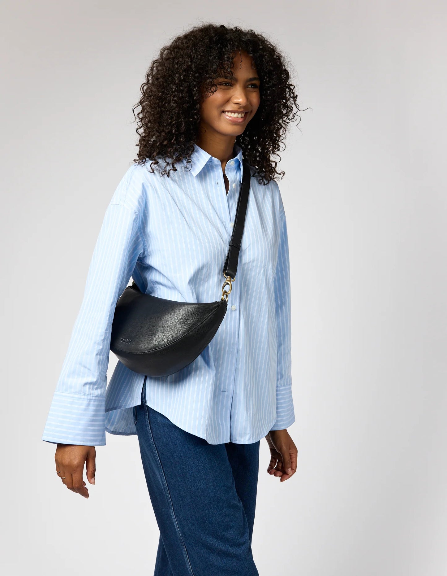 Leo Midi - Black Soft Grain Leather