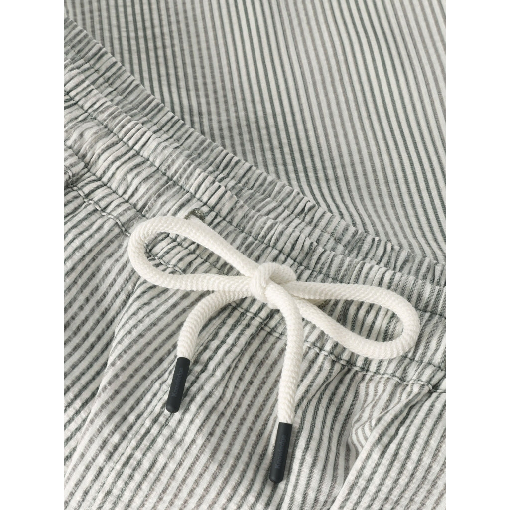 Mid-thigh Seersucker Swimshorts - Green Stripe