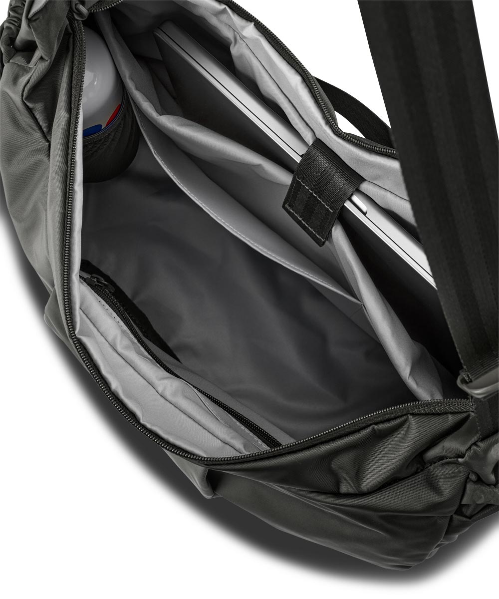 KRUMM LARGE - PURE BLACK