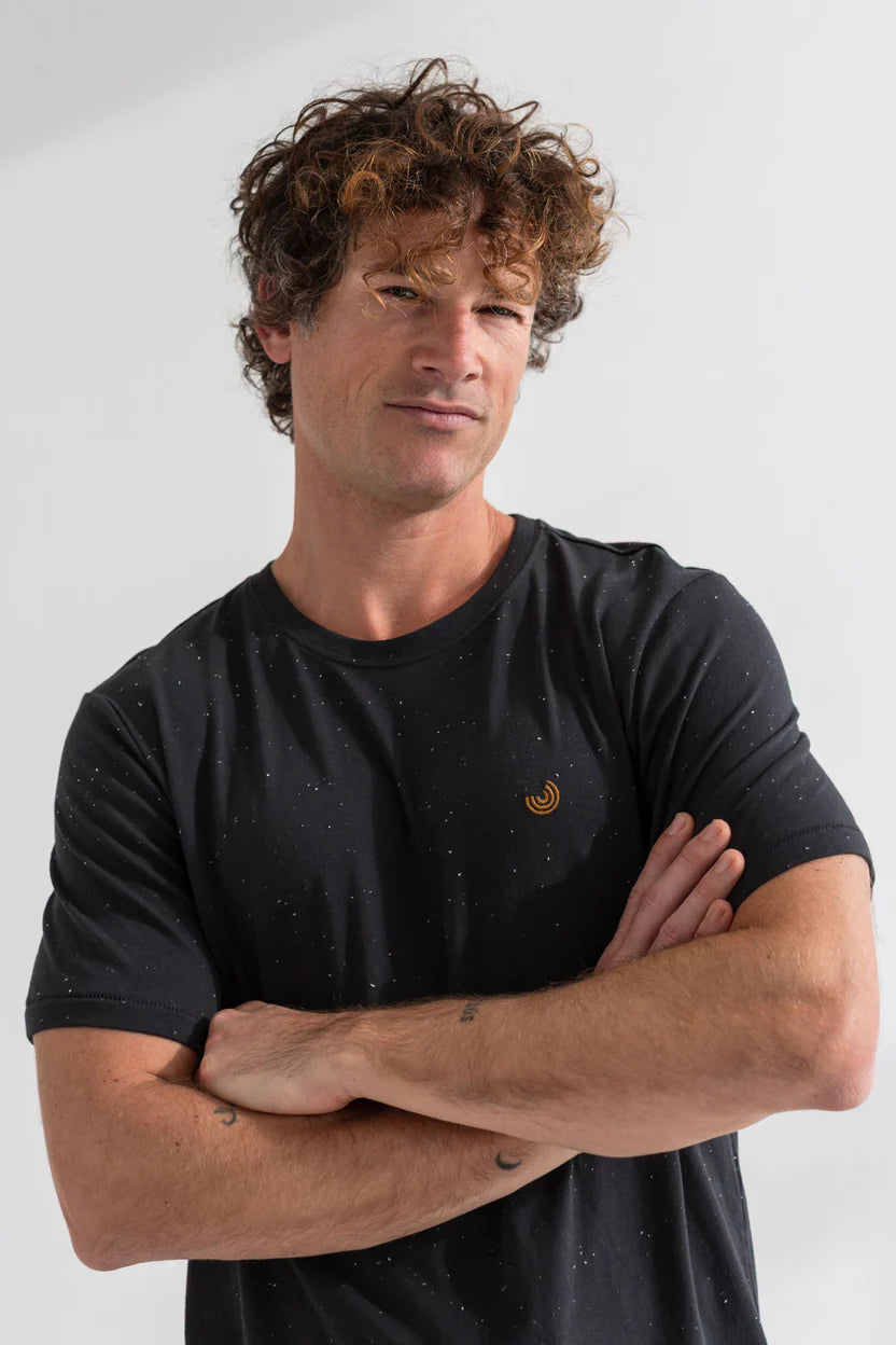 Qalito T-Shirt — Dark Sand