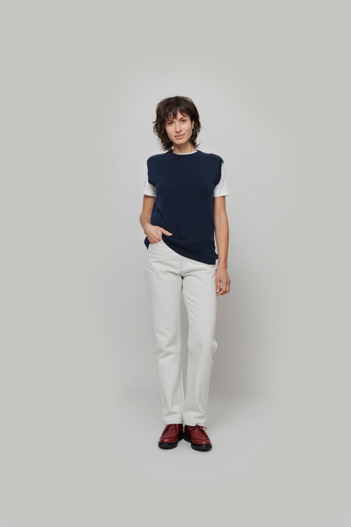 ANGELA - Recycled Cashmere Sweater Vest - Blue Mora