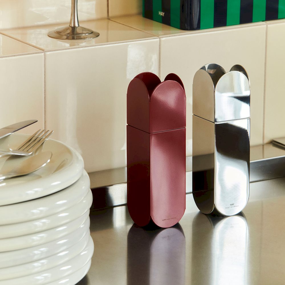 ARCS SALT & PEPPER GRINDER - BURGUNDY