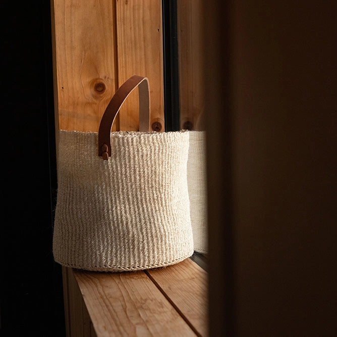 Kiondo Basket - Natural with Handle - Small