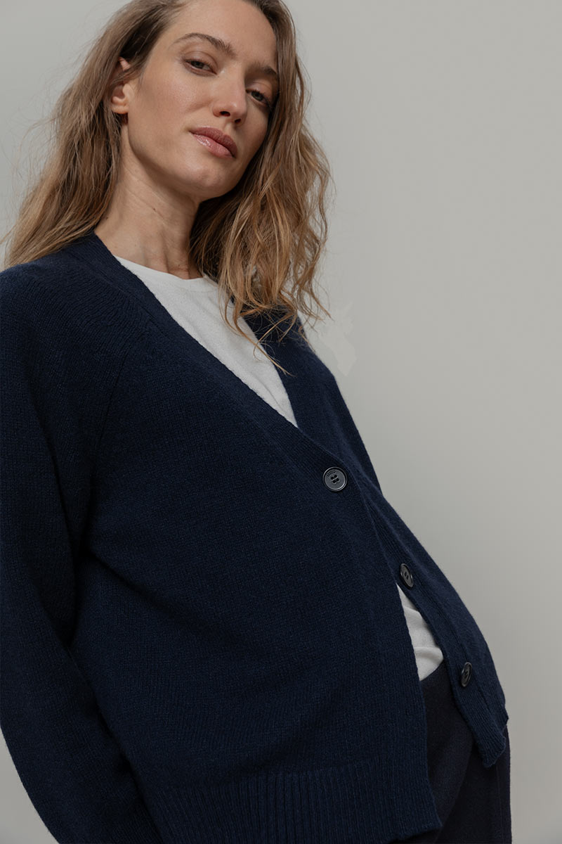 TOSCA - Women's Button Up Recycled Cashmere Cardigan - Black Ardesia