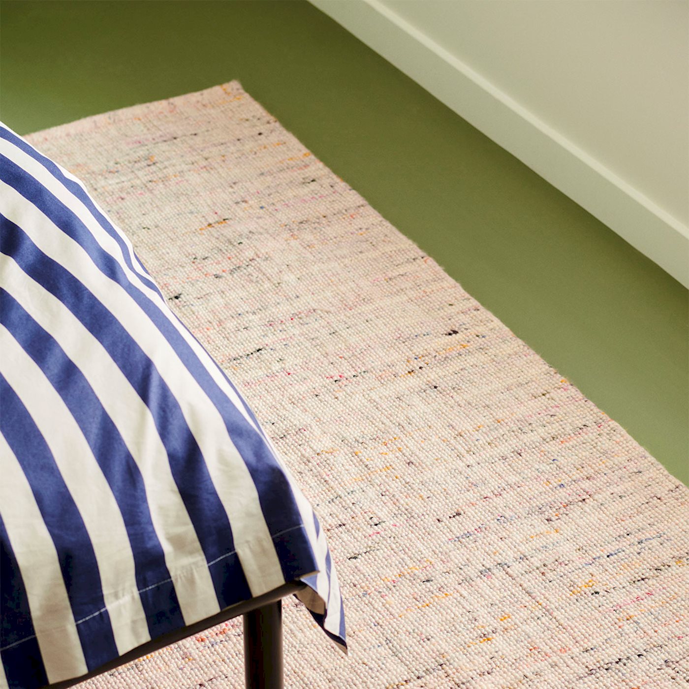 CRAYON RUG