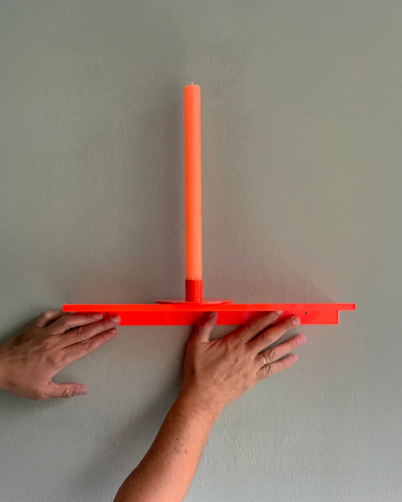 Z Shelf - Small - Neon Red
