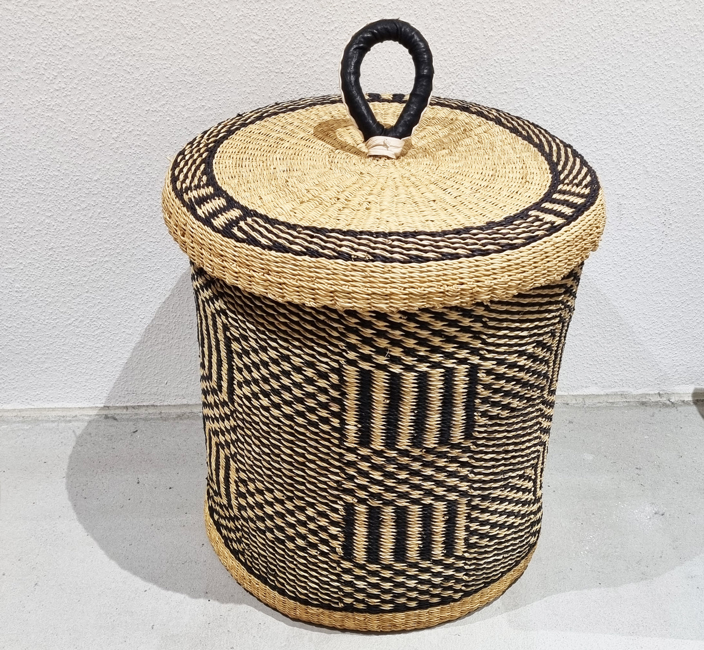 LAUNDRY BASKET WITH LID - N°6