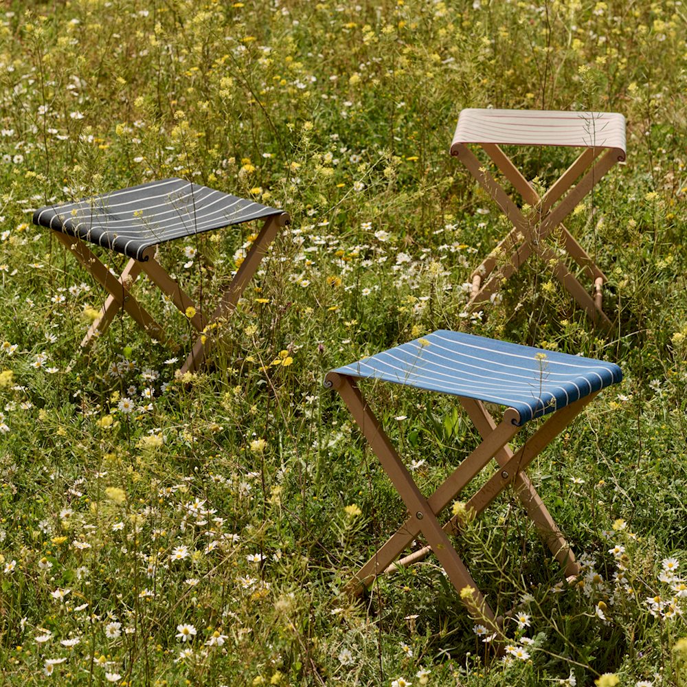 OUTDOOR MARKET FOLDING STOOL-BLACK WITH BEIGE STRIPE