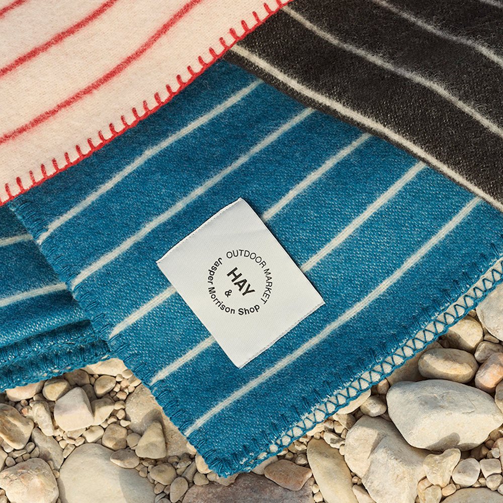 Outdoor Market Throw - W130 x L180 - Blue with Beige Stripes