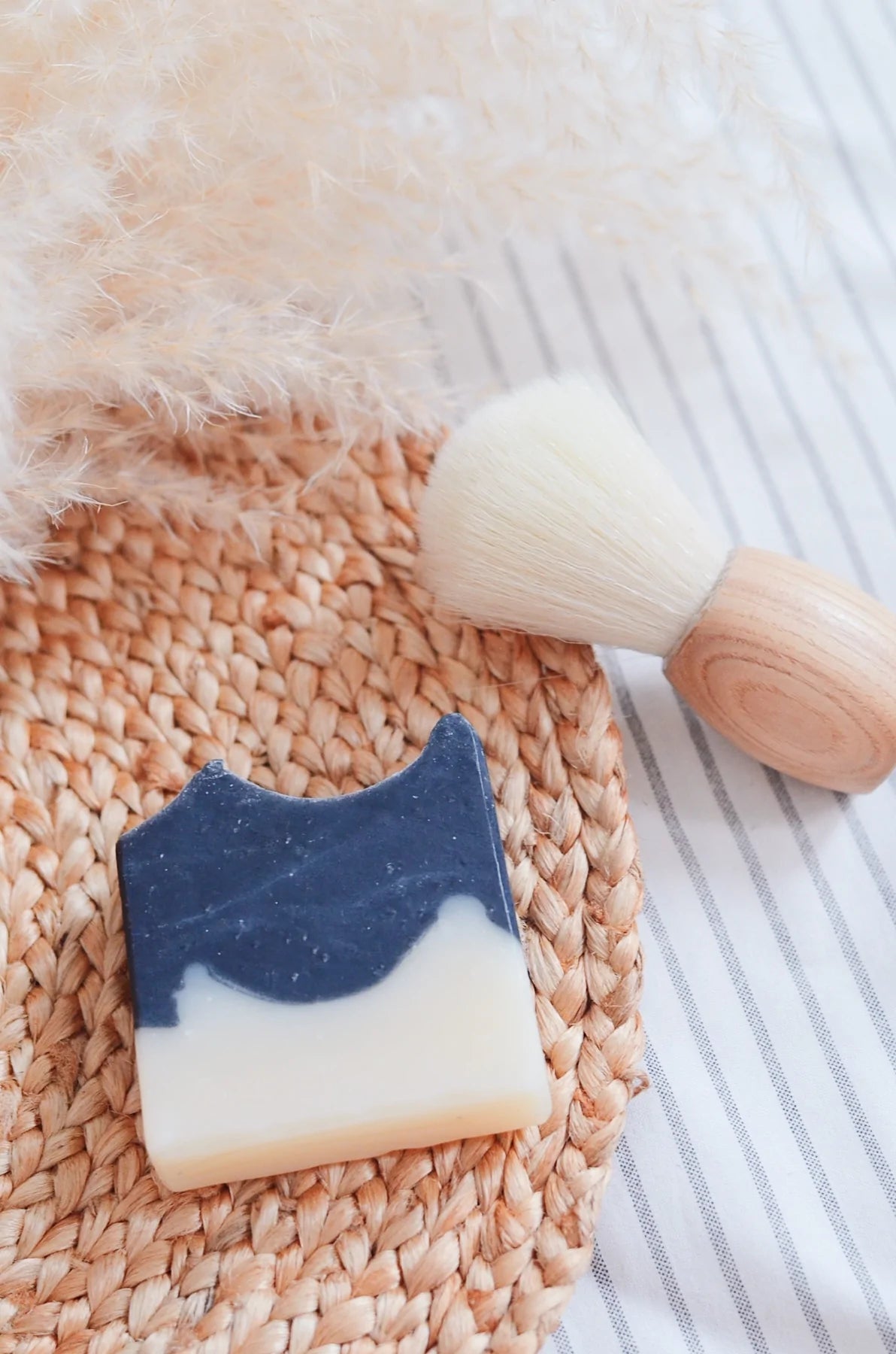 Surgras Shaving Soap - Cedar & Charcoal