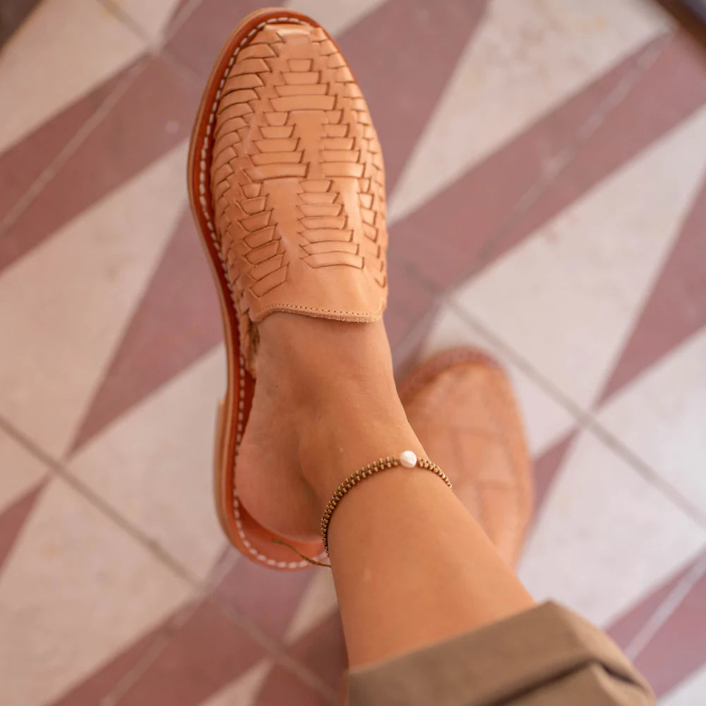 Orli - Leather toe ring sandal – Holysouq - Handmade Leather Creations