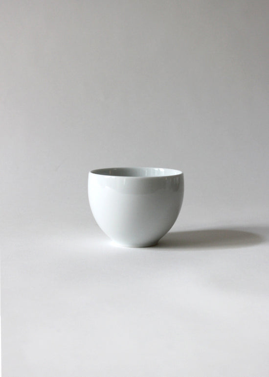 Load image into Gallery viewer, Mayu Teacup - White
