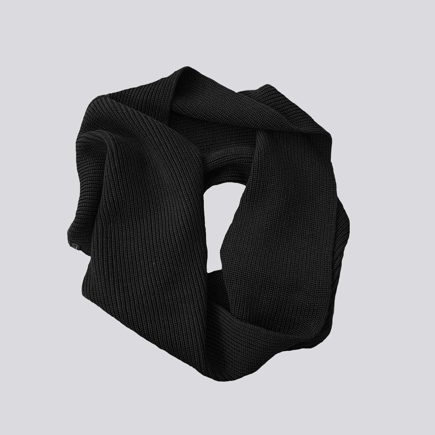 AHOI AHOI LOOP SCARF - black